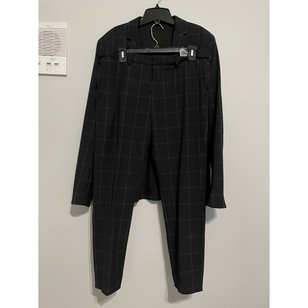 Full Set Black Blazer/Suit With Pants